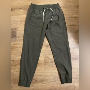Vuori Mens Meta Jogger Size Large